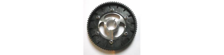 Driven toothed wheels